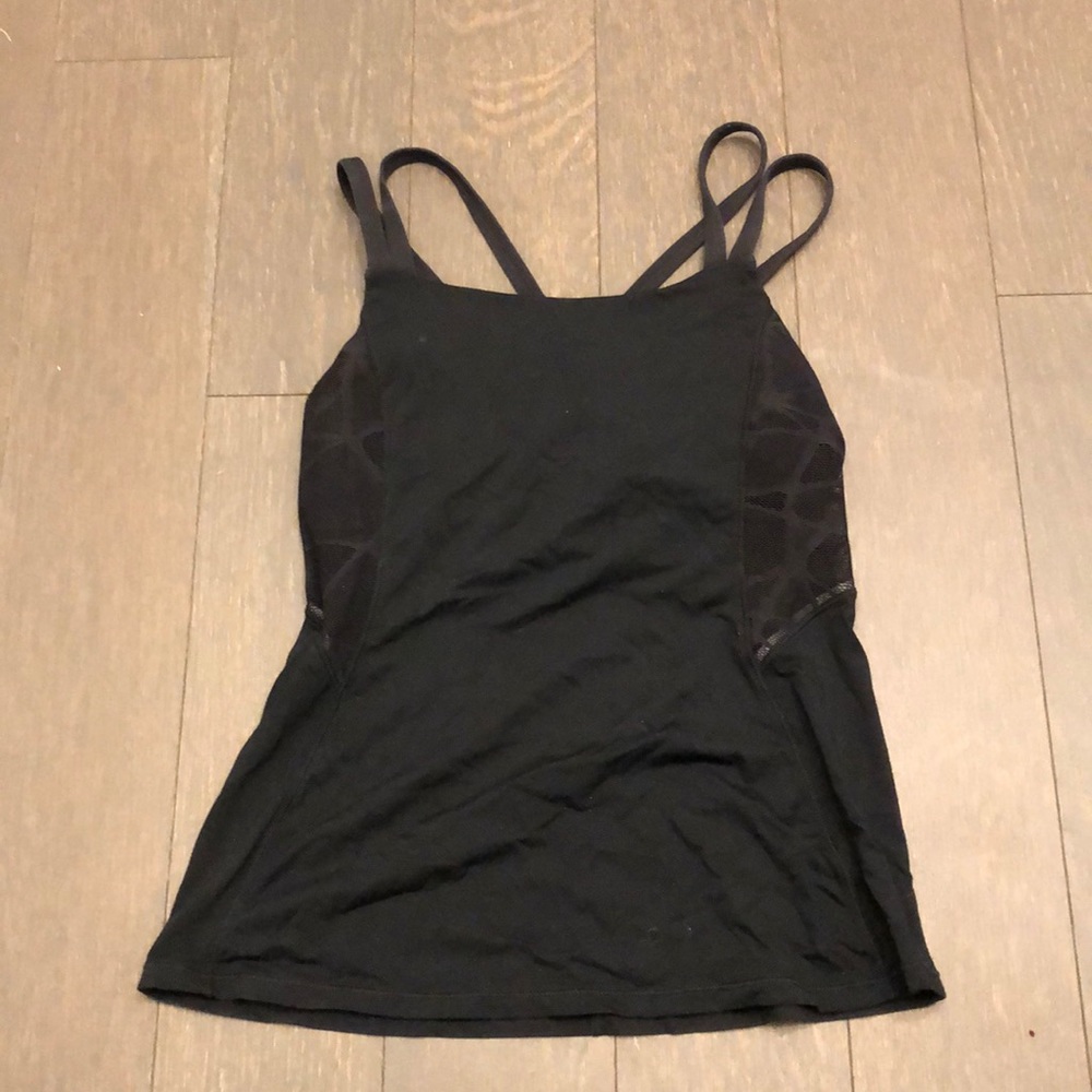 Lululemon tank